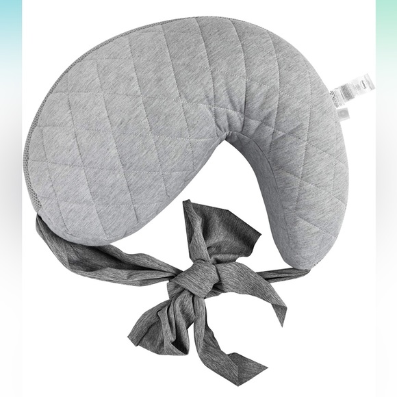 Boppy Anywhere Nursing Pillow | Breastfeeding and Bottle Feeding Support - Picture 5 of 8